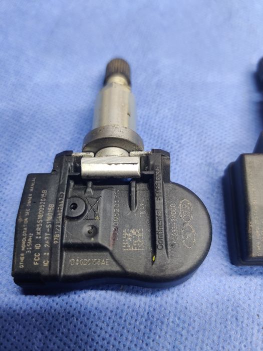 Прода датчики давления в шинах Hyundai Sonata.