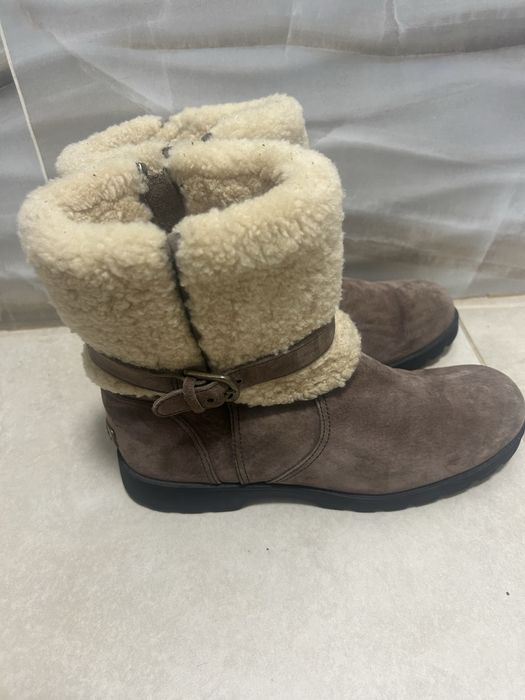 Продам женские сапожки Ugg оригинал