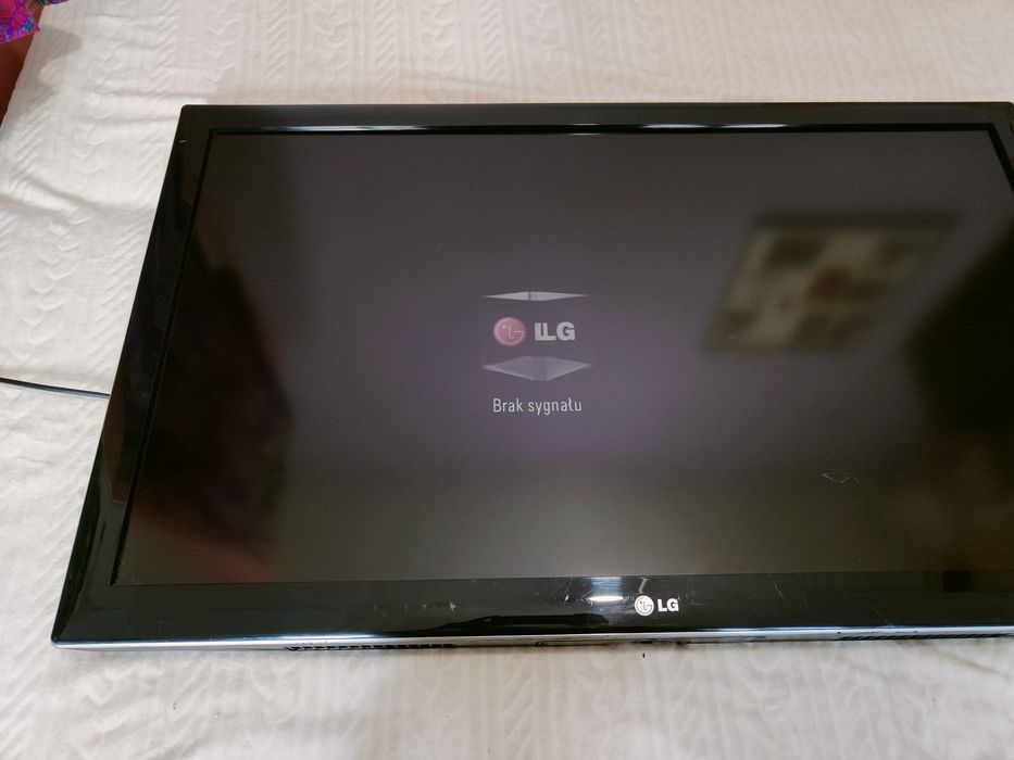 Telewizor LG 42LB650V  42" 106 cm
