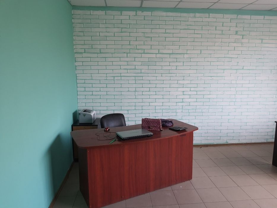 Оренда офісного приміщення 27 м2, 2 поверх, центр, Прибузька 2