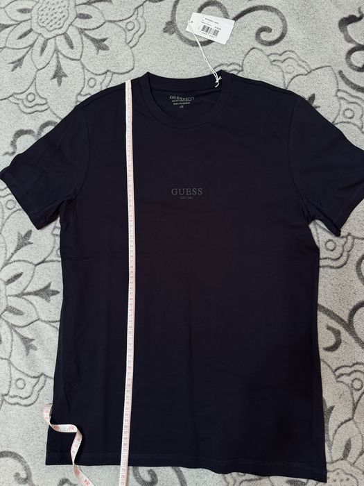 Футболка чоловіча Guess