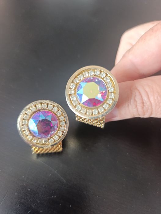 Botões de punho pedras