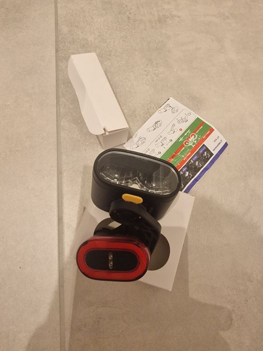 Komplet lamp do roweru Decathlon