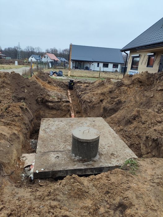 Szambo, zbiorniki, deszczówka, przyłącze kanalizacyjne, drenaż.