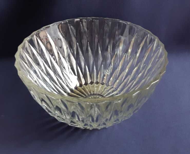 Салатник круглый стеклянный