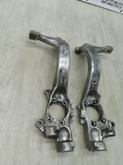 Поворотний кулак цапфа Audi A6 C6  A4 B6 B7 А6 С5 С6 А4
