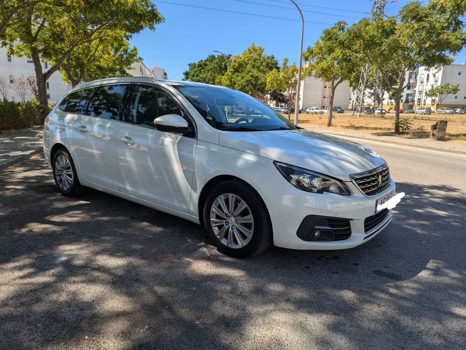 Peugeot 308 1.5 BlueHDi Allure Pack