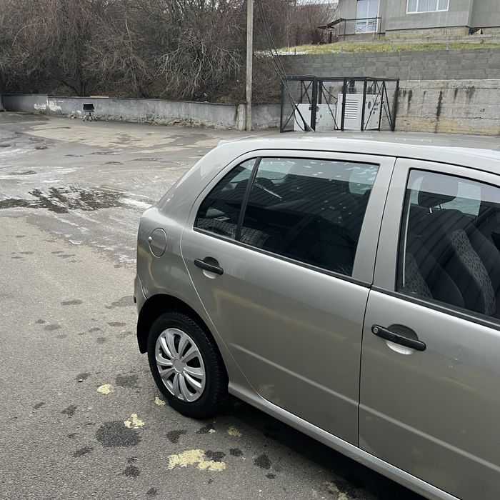 Skoda fabia 2006 ГАРНИЙ СТАН