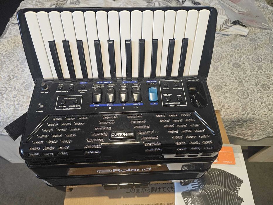 Sprzedam ROLAND FR-1X BK czarny Akordeon Cyfrowy - NOWY_ POLECAM!!!