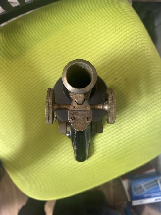 Старинный микроскоп