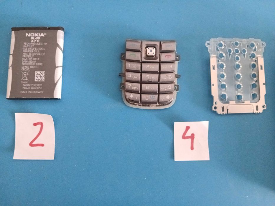Componentes Originais NOKIA do mesmo Telemovel