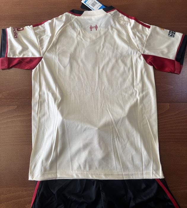 Strój piłkarski FC Liverpool