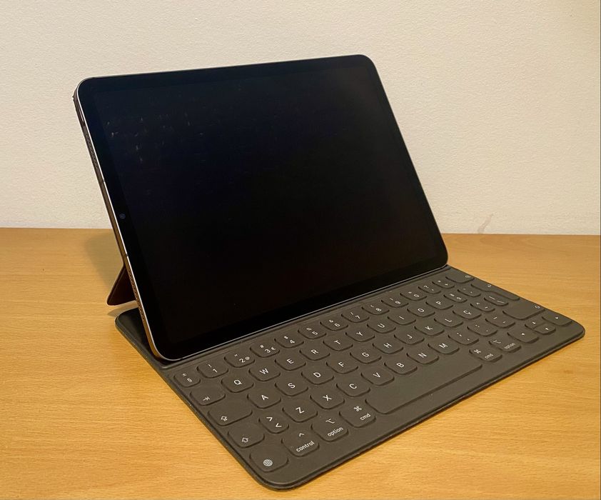 iPad Air (5.ª geração) + Capa original