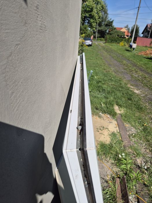 Okno PCV białe 140x130 cm, z ramą
