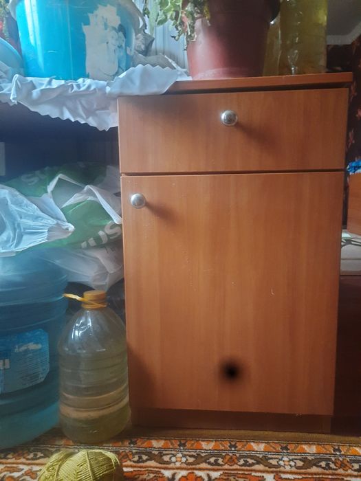 Продам письменный стол