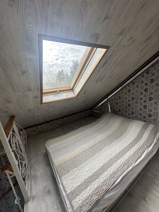 Будинок у Київській області в лісі подобово від господарів