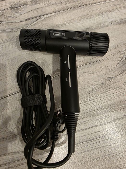 Wahl Vanquish Suszarka do włosów z jonizacją 1600W 4321-0470