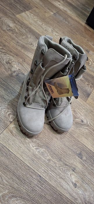 Продам чоловіче взуття