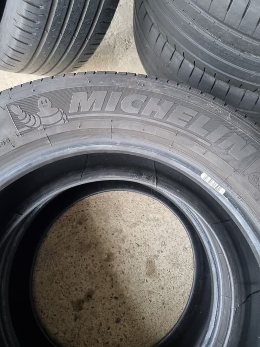Шини Резина 235.50.17 Michelin Пара