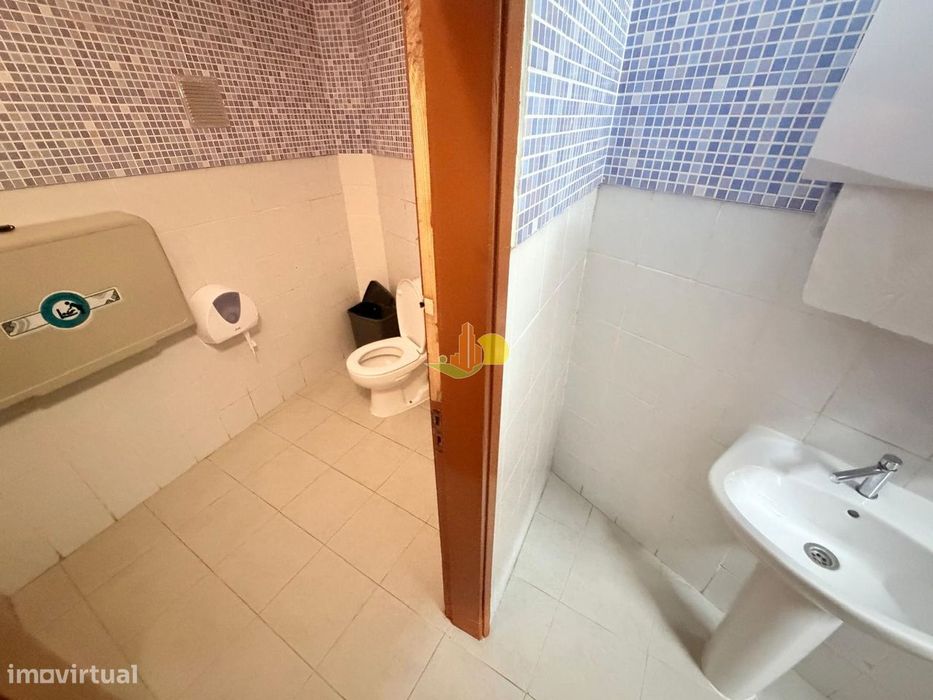 Prédio Em Buarcos