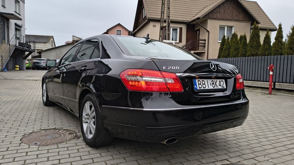 Mercedes E-klasa, E200 benzyna, Avantgarde, automat, 2xkola,