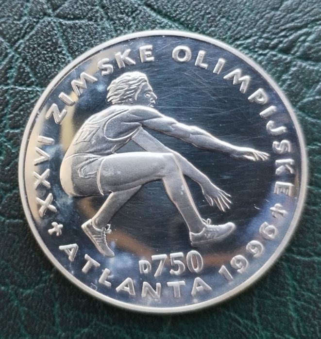 Продам монеты серебро