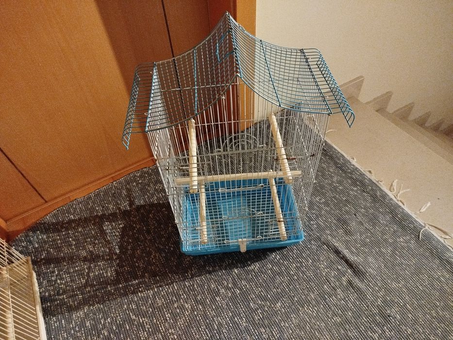 Gaiolas  para  os  passaros.
