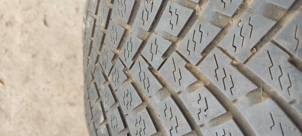 Обміняю колесо 225/55 R16 на 285/70 R16