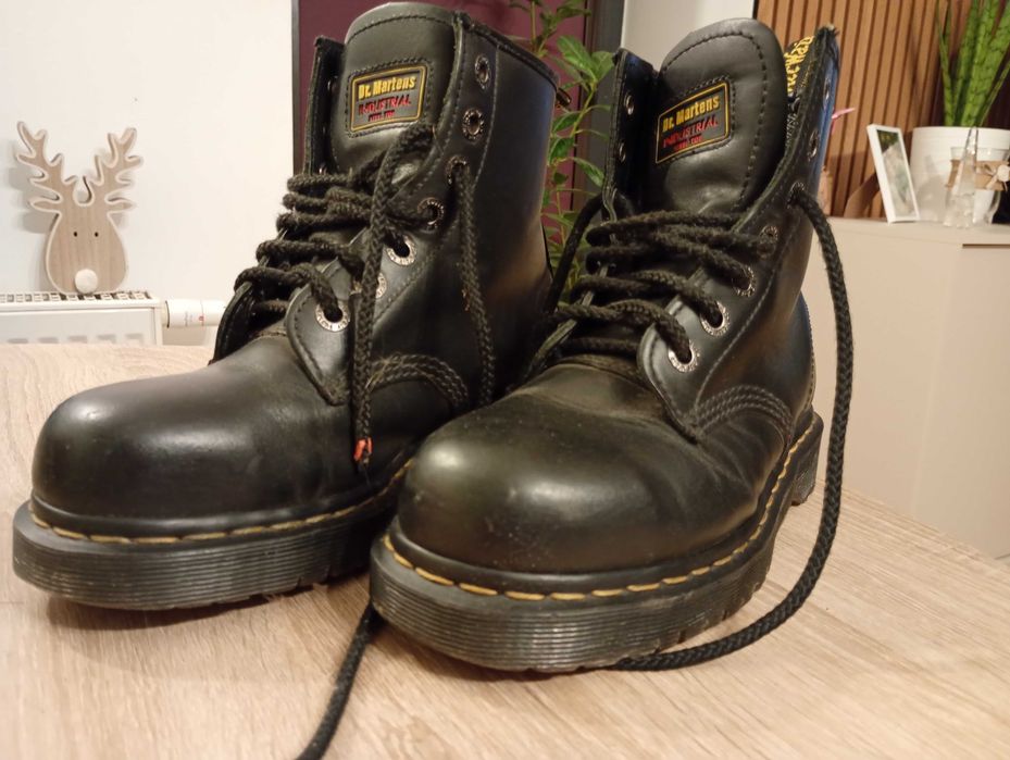Dr Martens czarne długie 36-37.