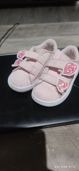 Buty dziecięce Puma różowe 23