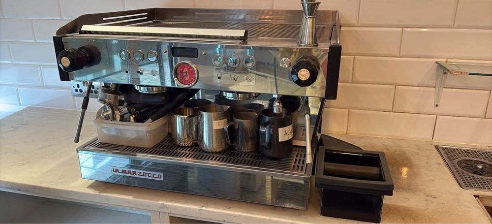 Кавомашина, La Marzocco PB