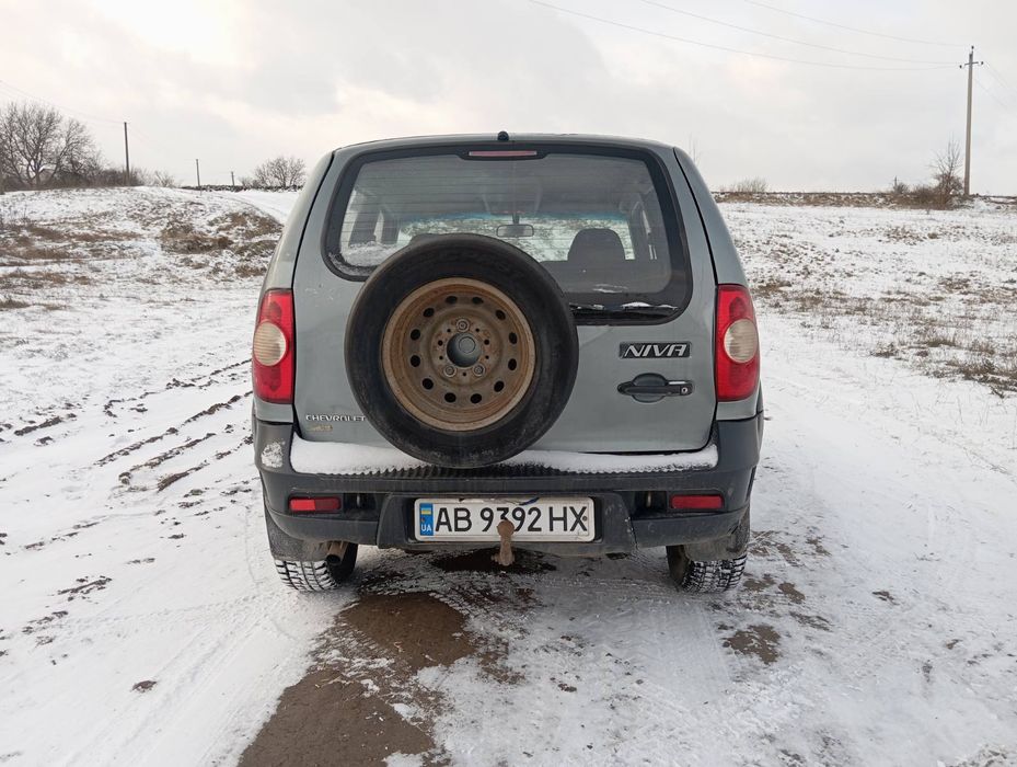 Продам ниву шевролє