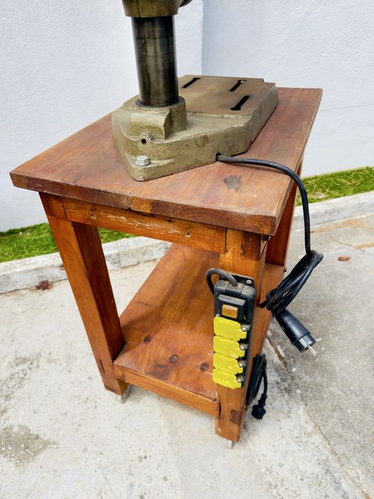 Coluna de Furação Industrial EFI com bancada Retro / Vintage