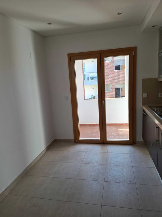 Apartamento T2 em Gambelas Faro