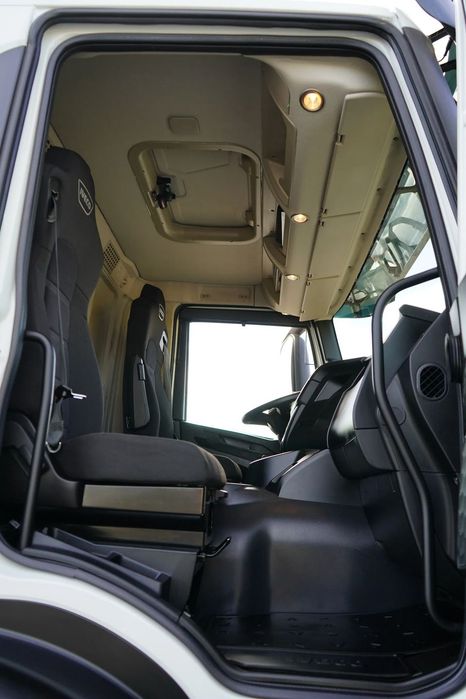 Iveco / X – WAY / 480 / E 6 / WYWROTKA / 6 X 4 / 12 000 KM / HYDROBURTA / JAK NOWY