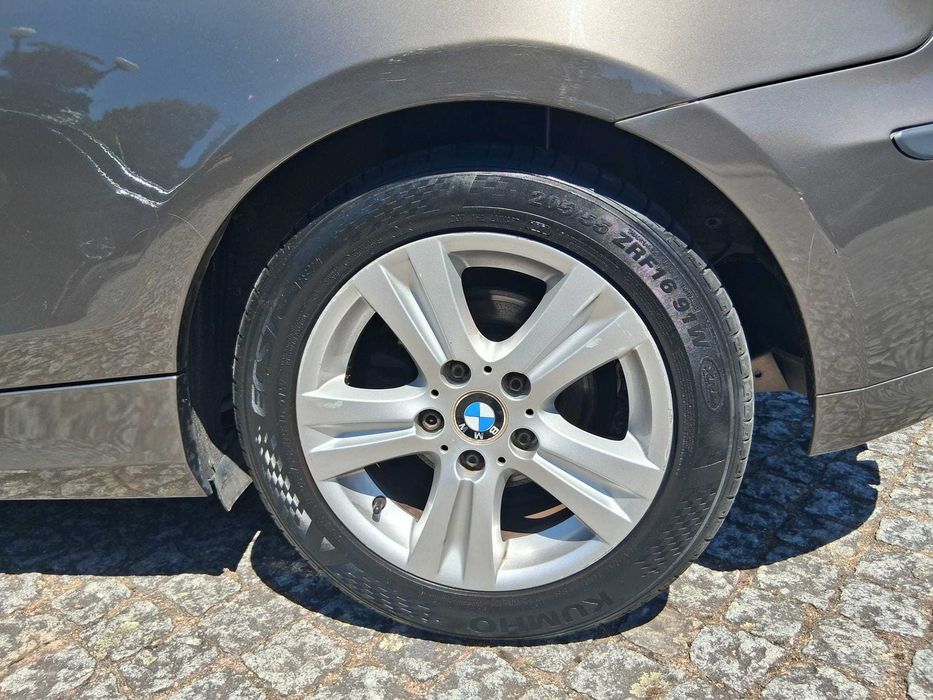 BMW Série 1. Fantástico Coupé Super Bem Tratado!