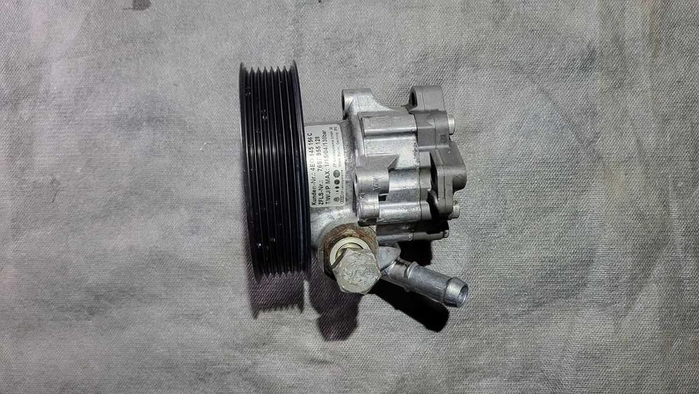 AUDI A8 D3 6.0 W12 BHT pompa wspomagania 4E0.145.156C .