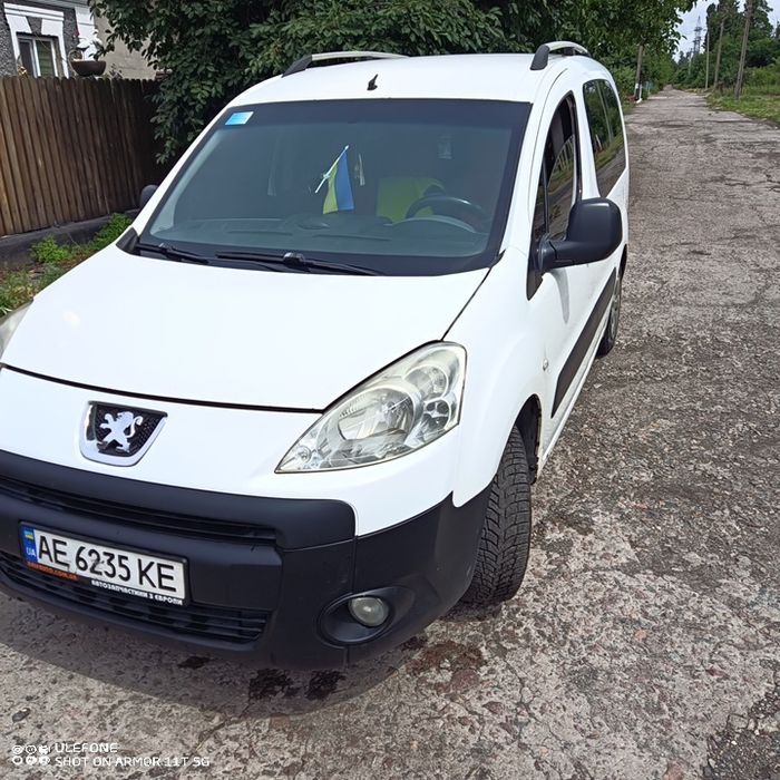 Продам  Пежо партнер