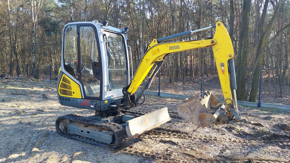 Sprzedam minikoparkę Wacker Neuson et24