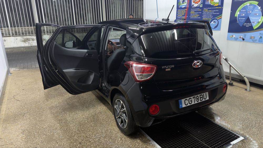 Hyundai i10 1.2 Comfort – 2017 – Full Extras – Excelente Estado