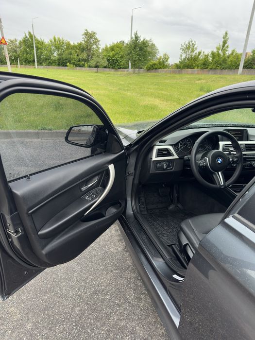 BMW 3 Series 2016