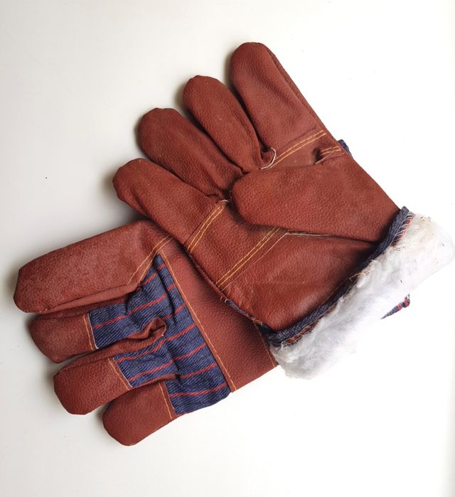 Перчатки рабочие утеплённые кожаные строительные