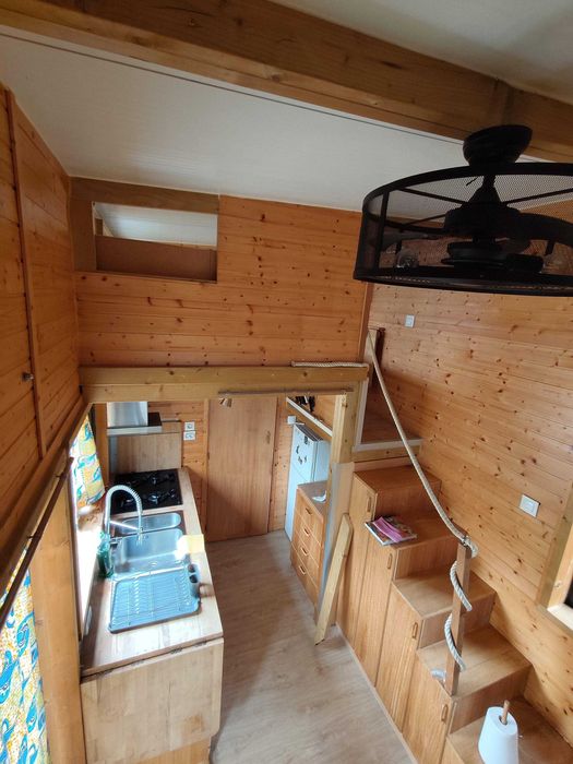 Tiny House on Wheels / Casa de Madeira Móvel com trailer