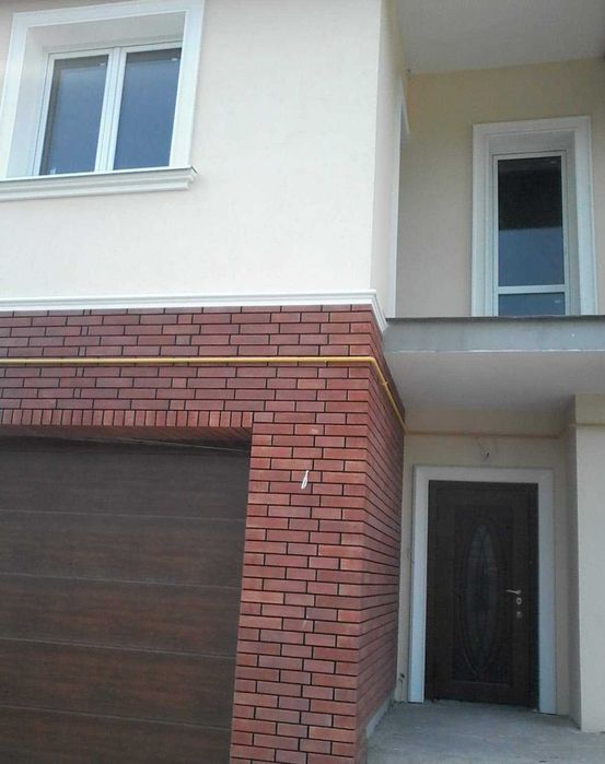 Будинок котеджне містечку Сонячна Поляна Запитів Старий Яричів 15км