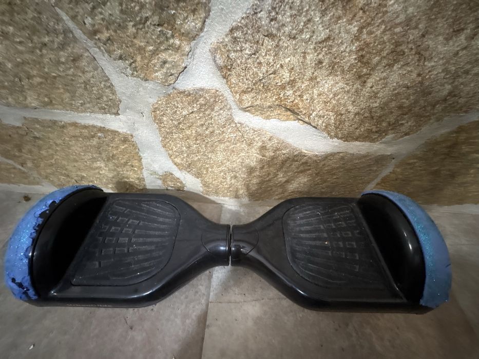 Hoverboard da UrbanGlide em bom estado preto