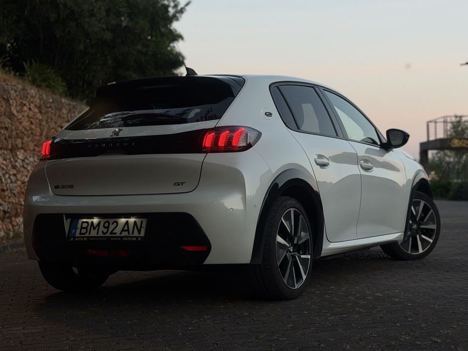 Peugeot e208 GT Full extras