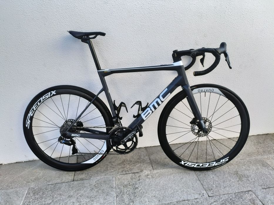 Bicicleta de Estrada Carbono BMC Teammachine SLR (Dura-Ace Di2 / Speedsix)