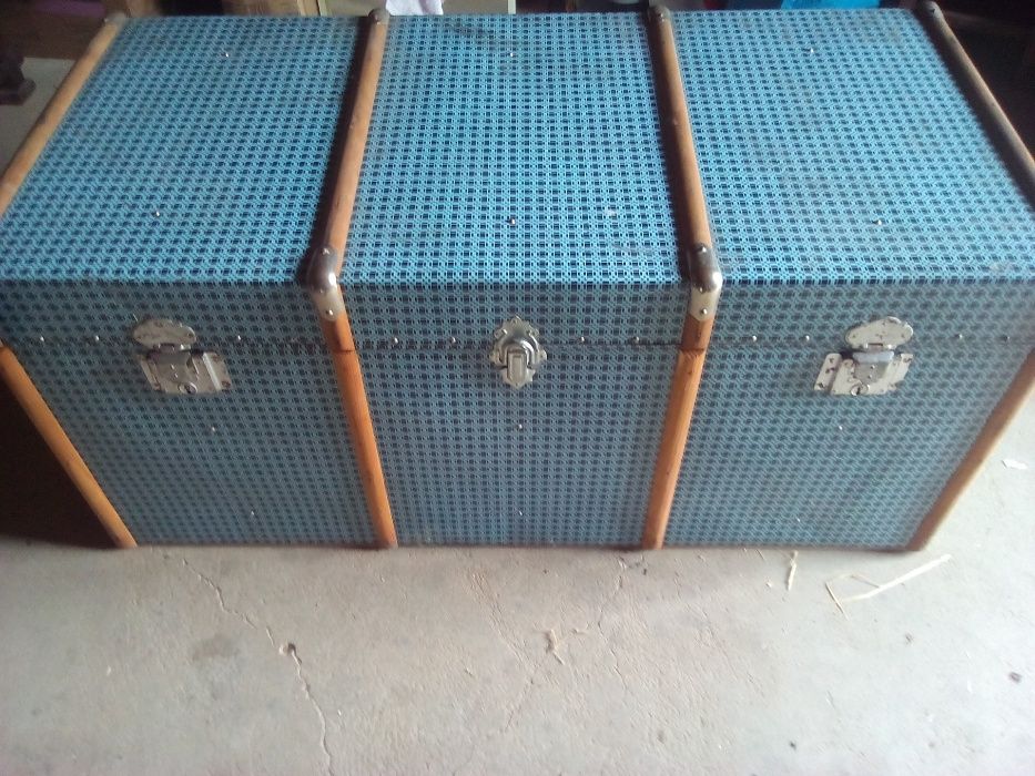 Mala antiga azul