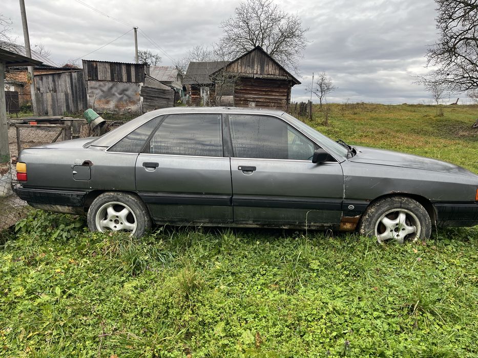 Продам або по запчастинам ауді 100 с3 дзвоніть 09******25