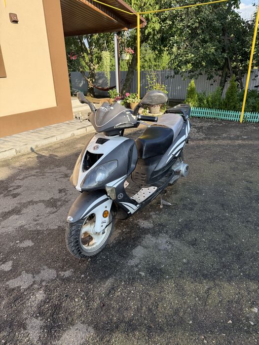 Продам скутер speed gear 150